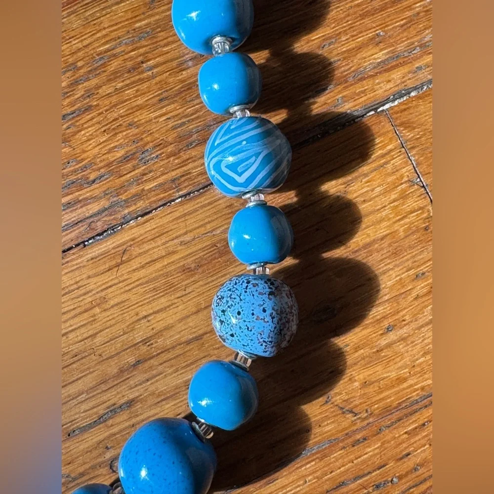 60s Vintage Blue Beaded Necklace - Picture 3 of 5